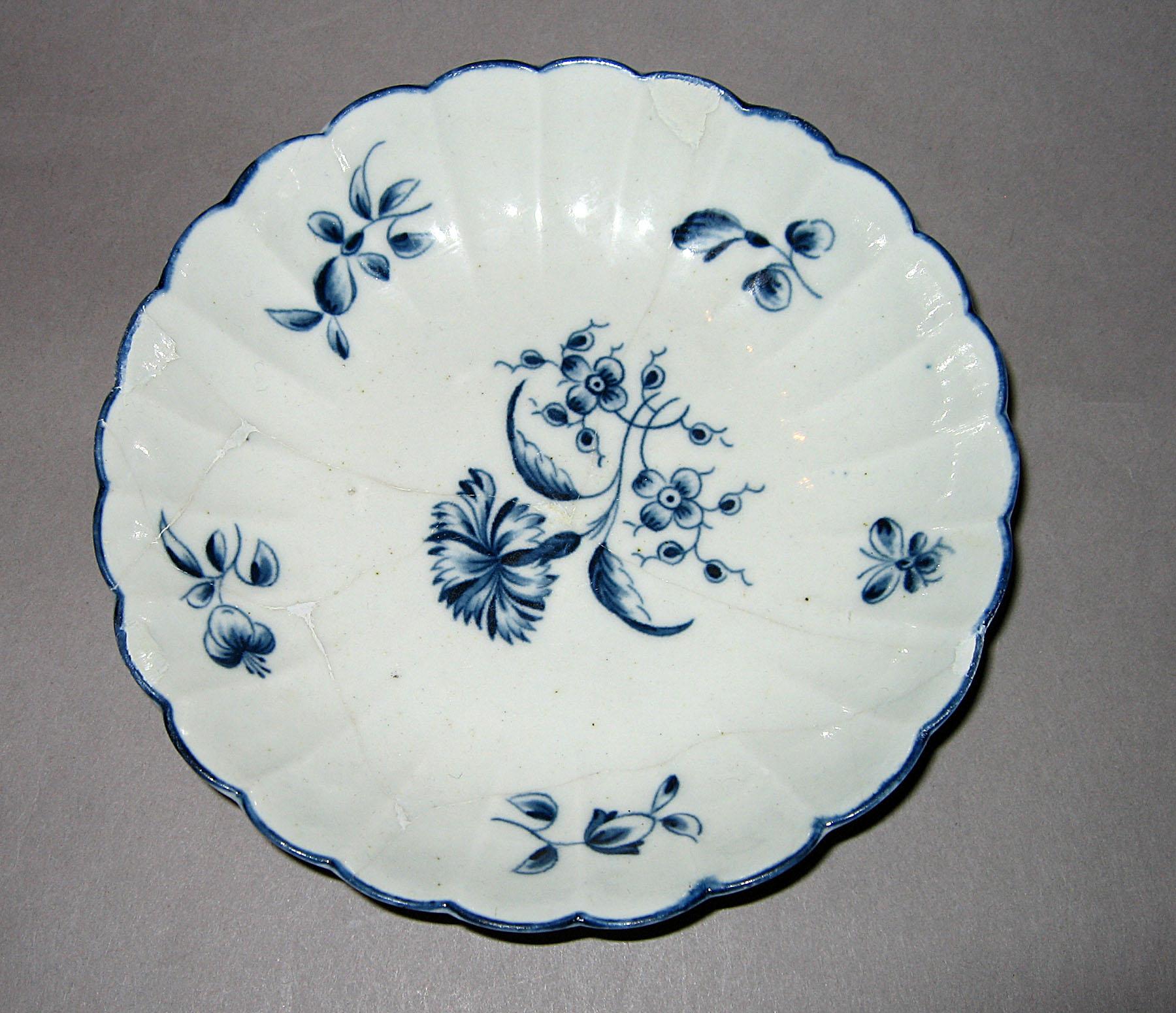 1979.0042 B Saucer