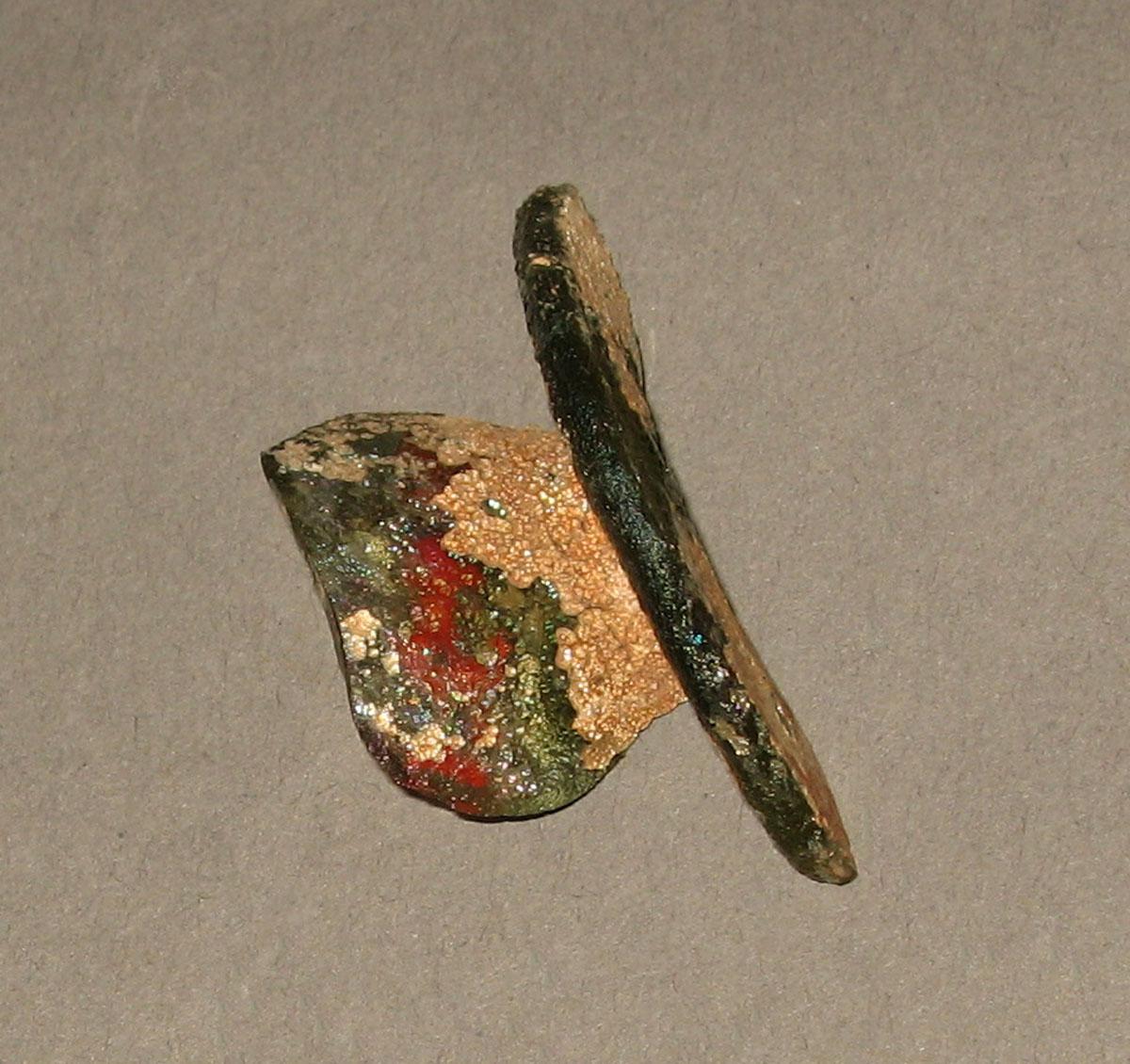 1979.0049.001 Glass fragment