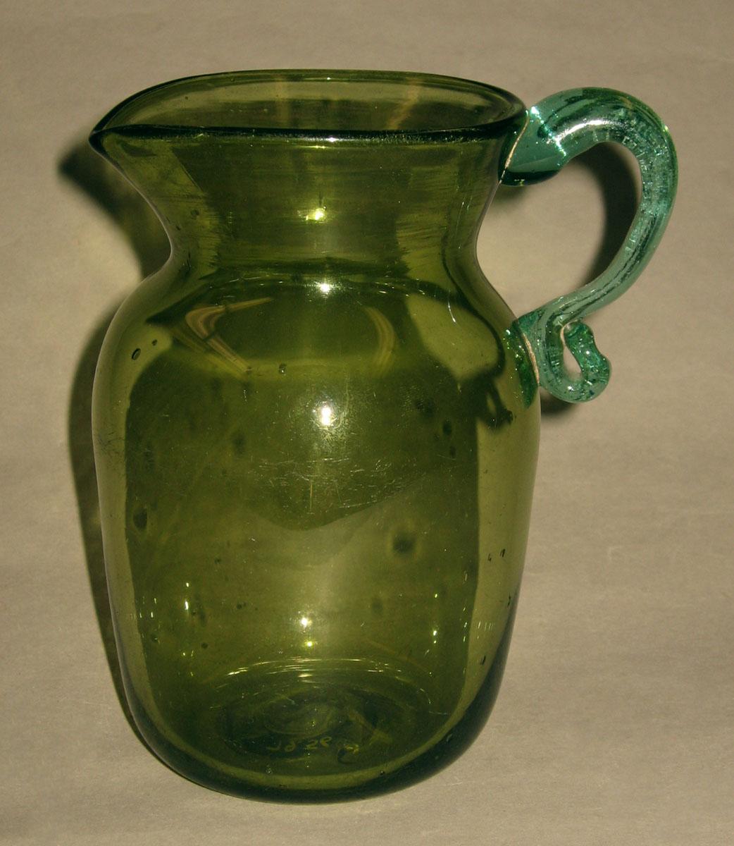 1979.0056 Glass jug