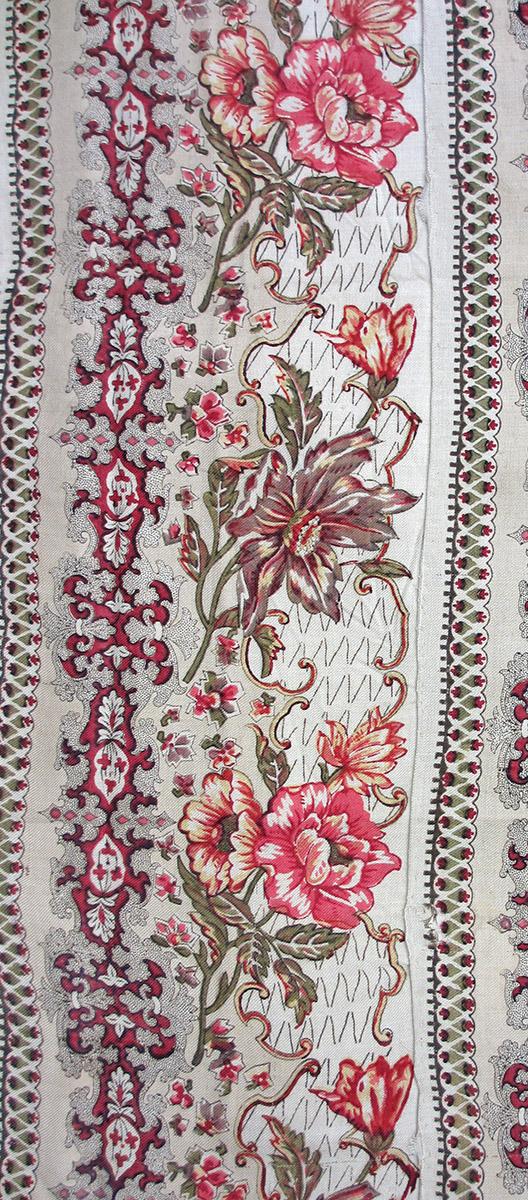 1979.0058.037 textile, printed repeat