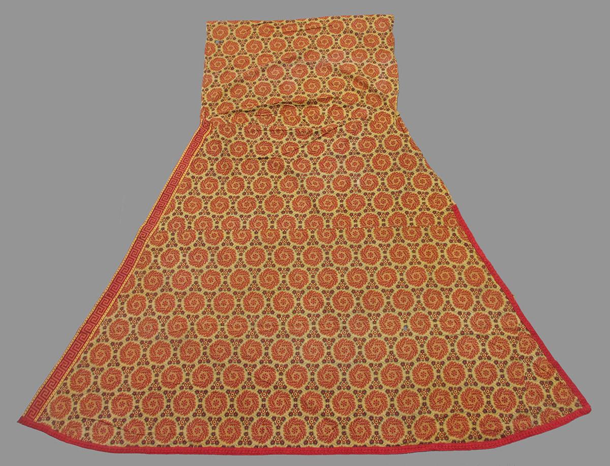 1979.0058.056 textile, printed overall