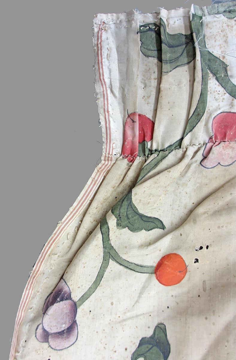 1979.0058.086 textile, painted threads