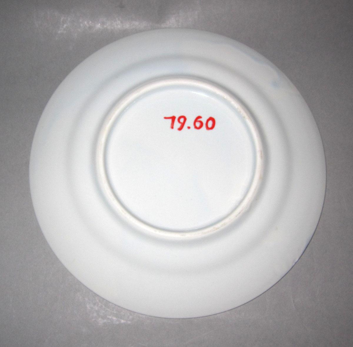 1979.0060 Porcelain plate underside