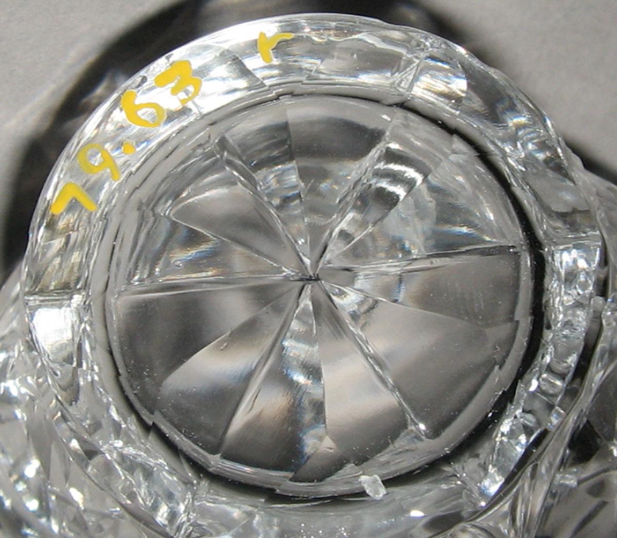 1979.0063 R Glass sweetmeat basket (underside)