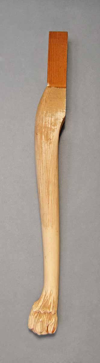 1979.0066.008, Leg, side 2