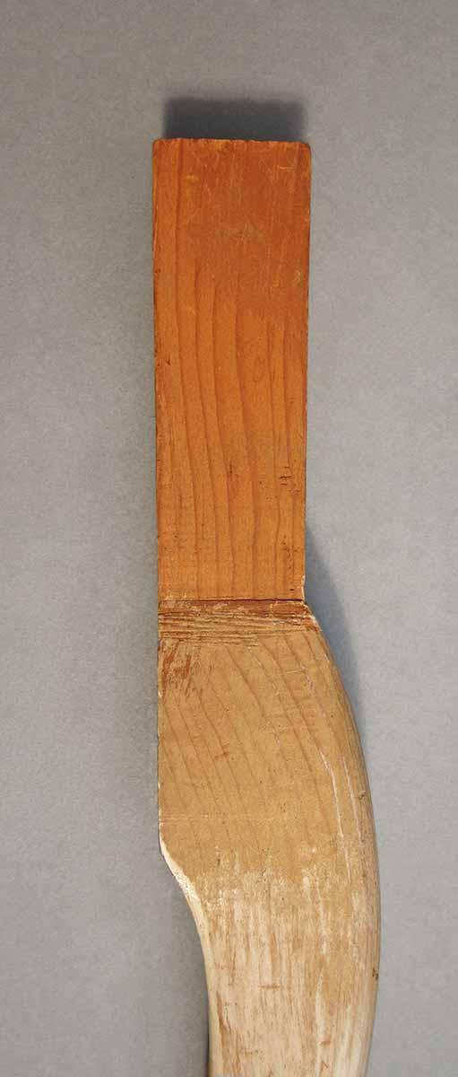 1979.0066.008, Leg, top detail