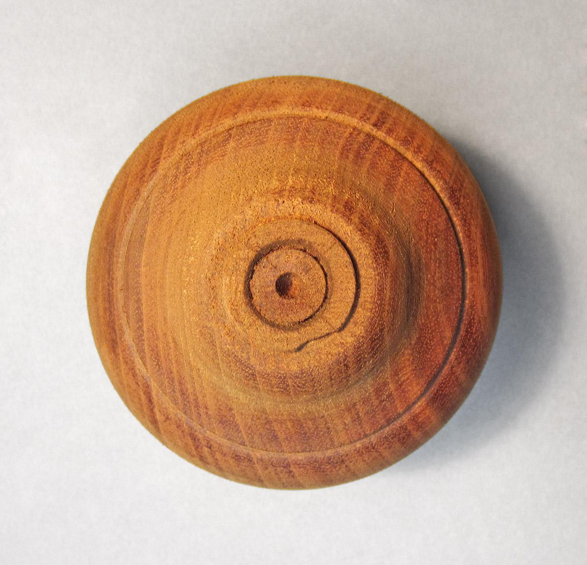 1979.0066.027, Urn, top