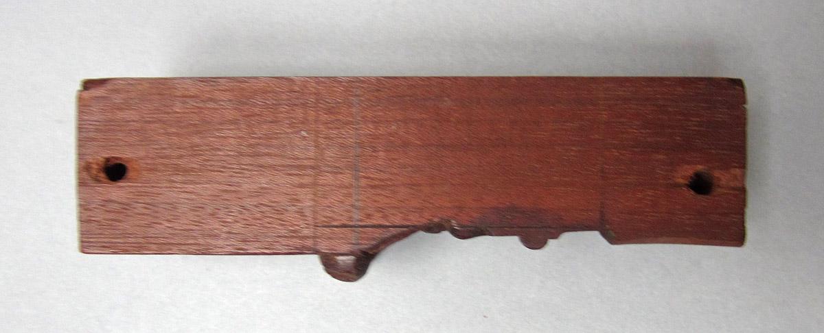 1979.0066.036, Capital, side 3
