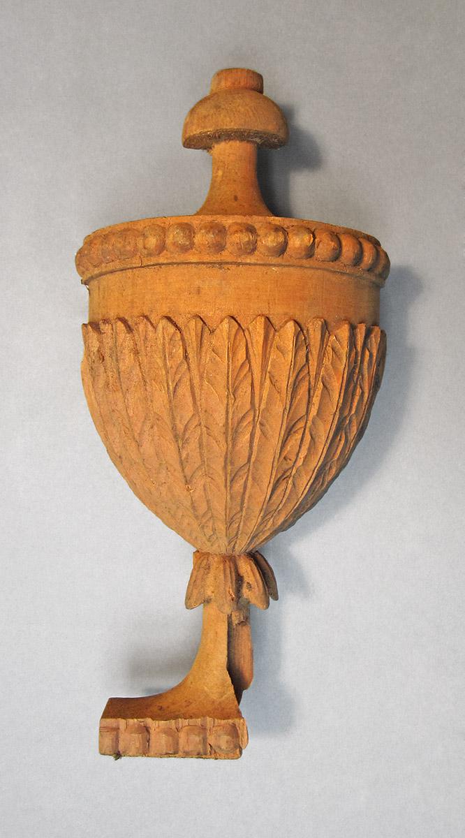 1979.0066.039, Finial, side 1