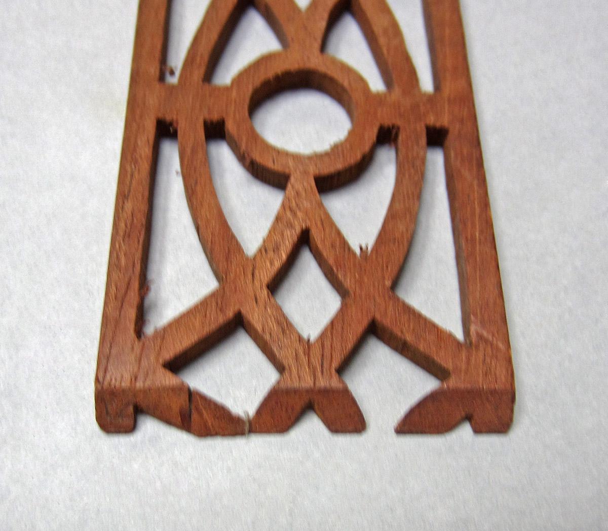 1979.0066.045, Fretwork, end