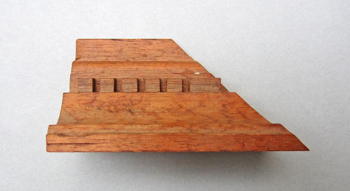 1979.0066.046, Molding, side 2