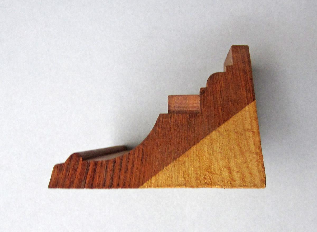 1979.0066.046, Molding, end 1