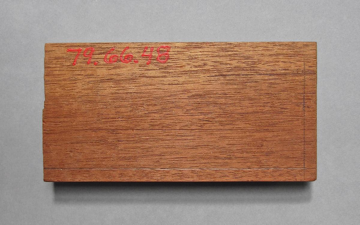 1979.0066.048, Molding, side 2