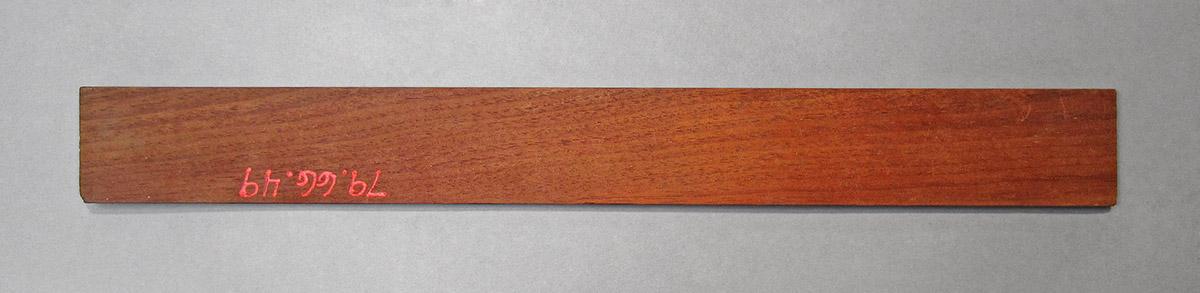 1979.0066.049, Molding, side 2