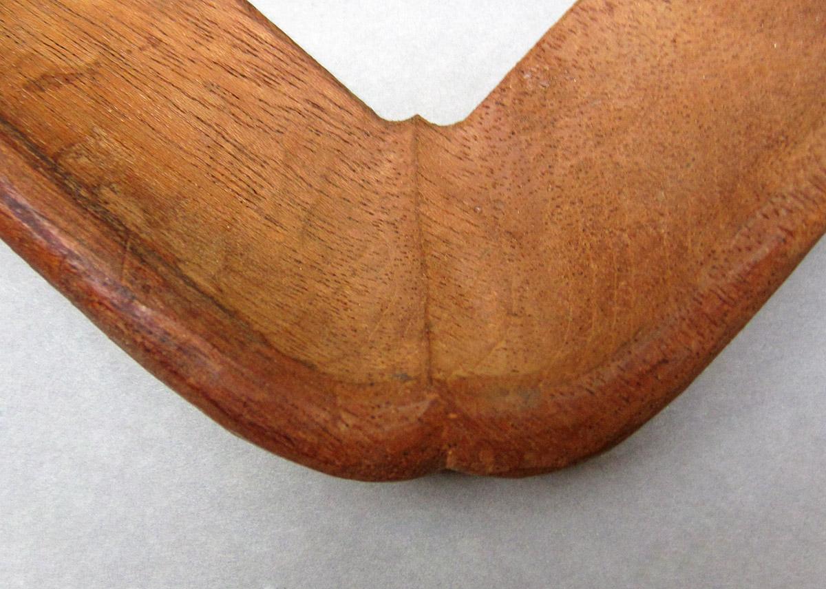 1979.0066.065, Table rim corner, center detail