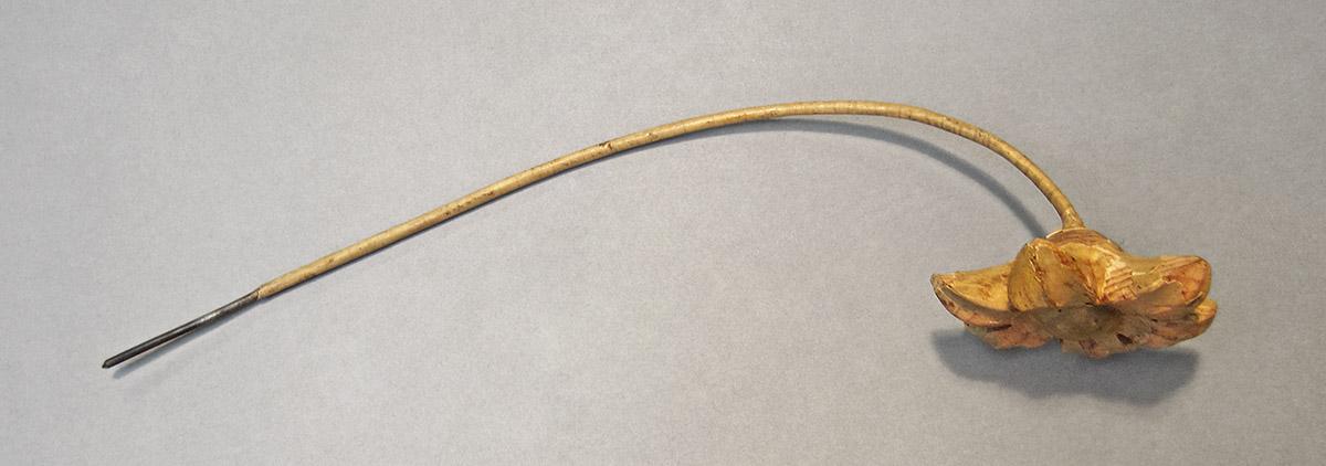 1979.0066.076, Flower, side 1