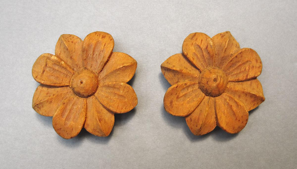 1979.0066.077 A,B, Flowers, side 1