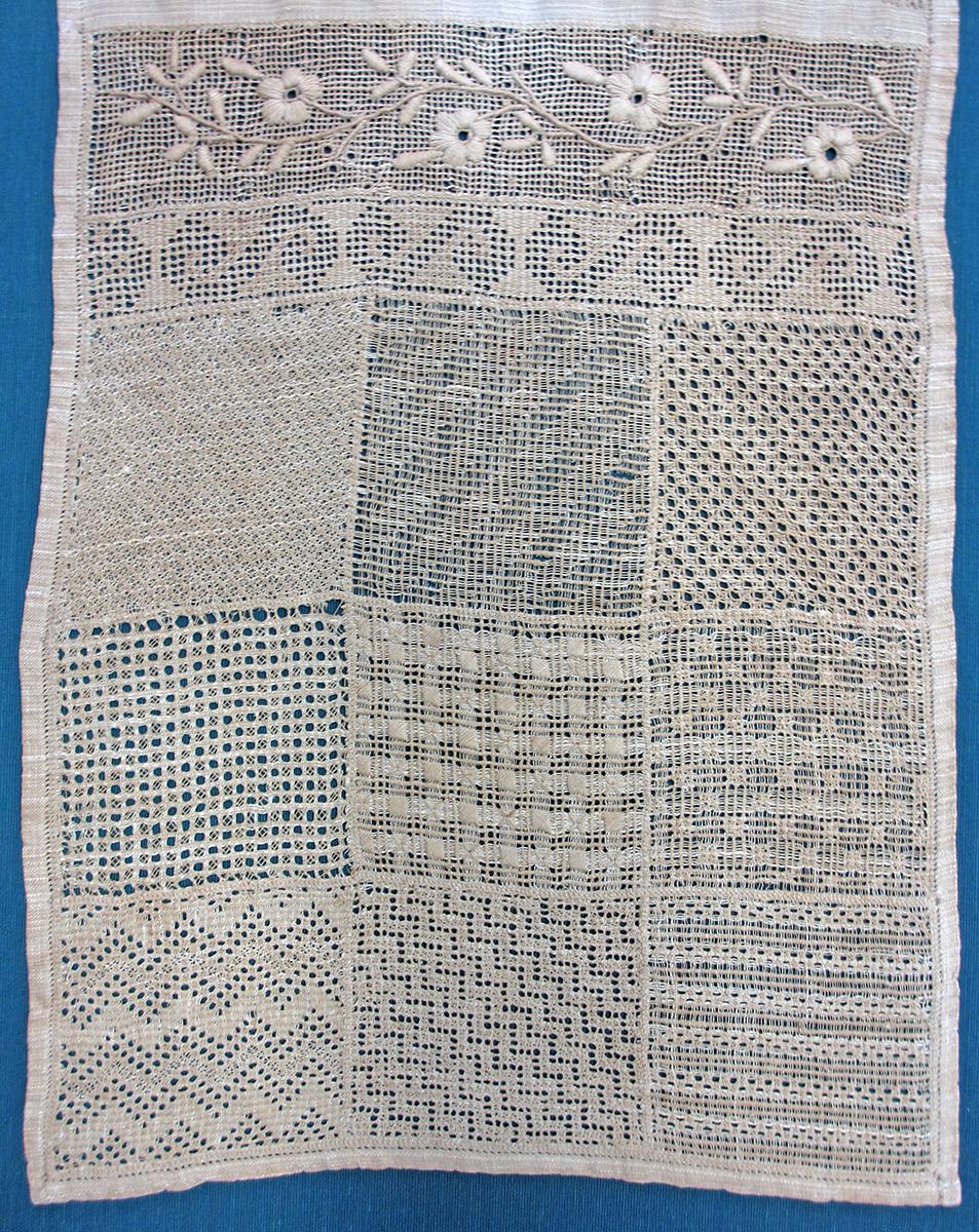 1979.0068 Sampler, detail 3