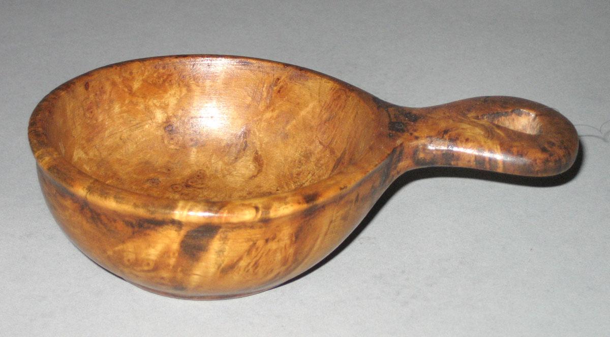 1979.0097 Porringer