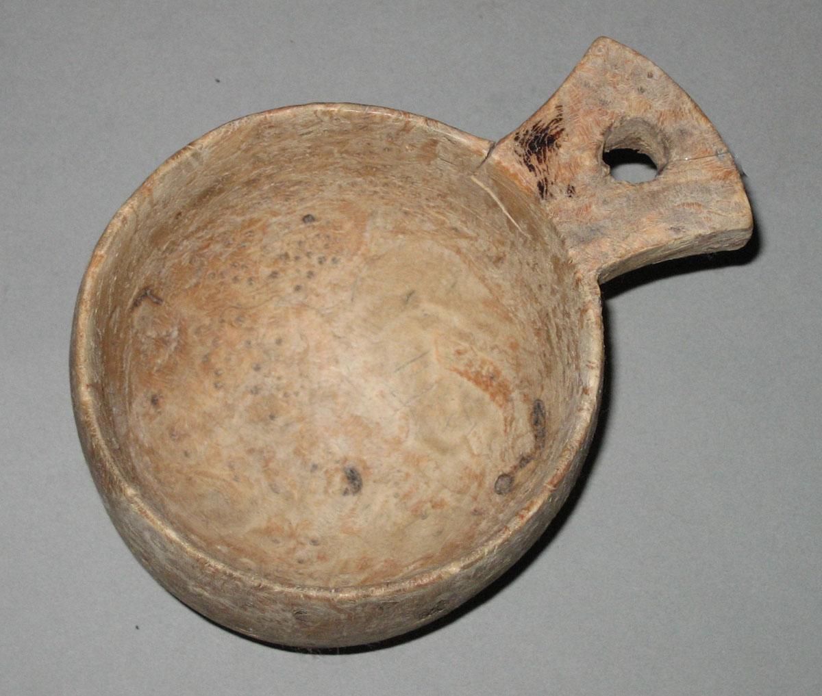 1997.0098 Porringer (top)