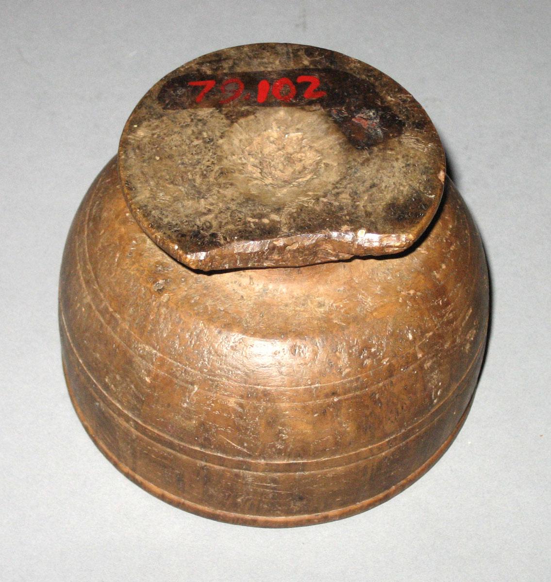 1979.0102 Bowl (bottom)