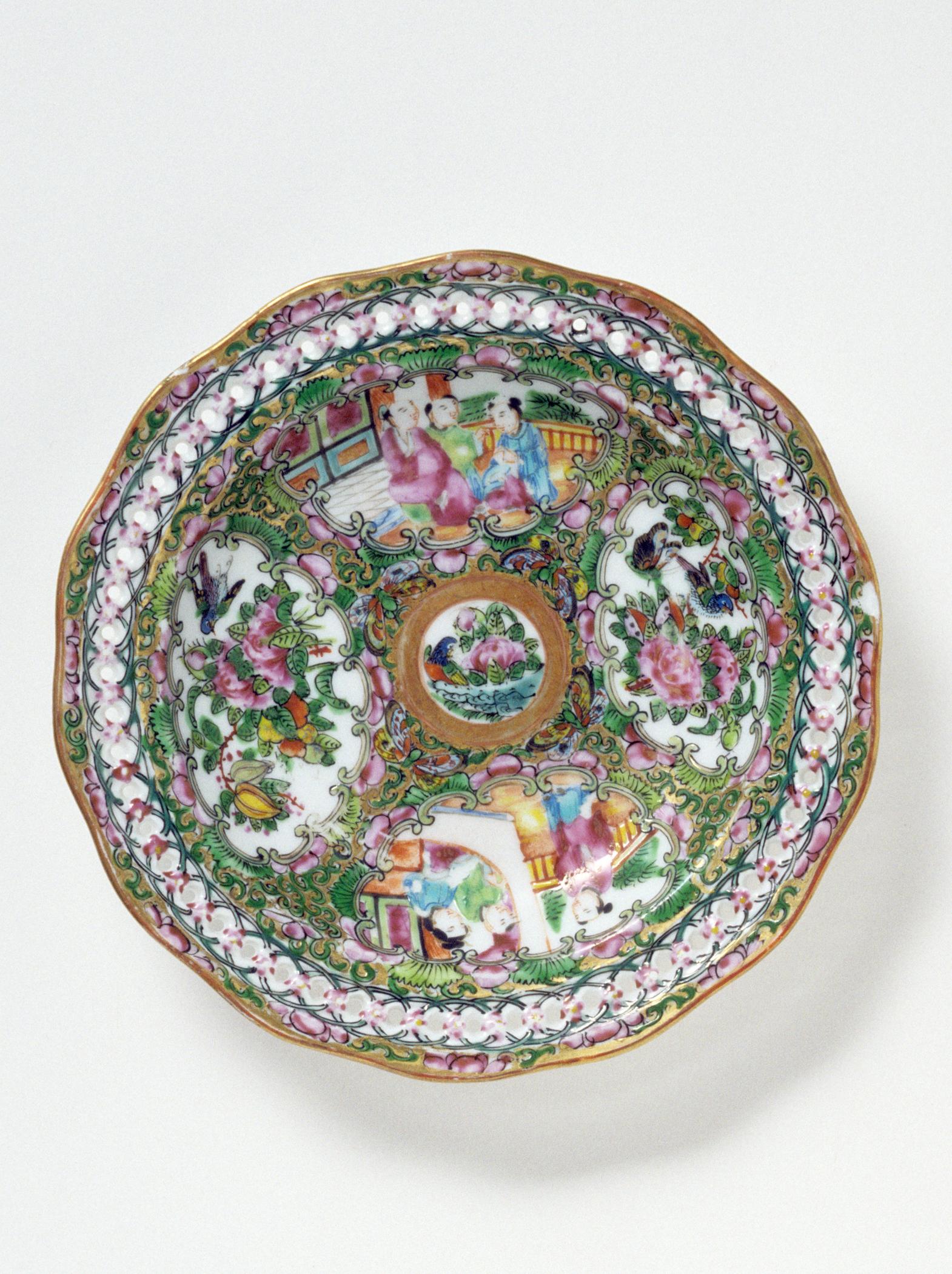 1979.0113 Saucer