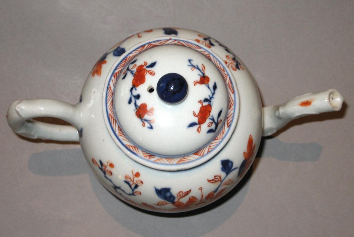 1979.0114 Teapot upper
