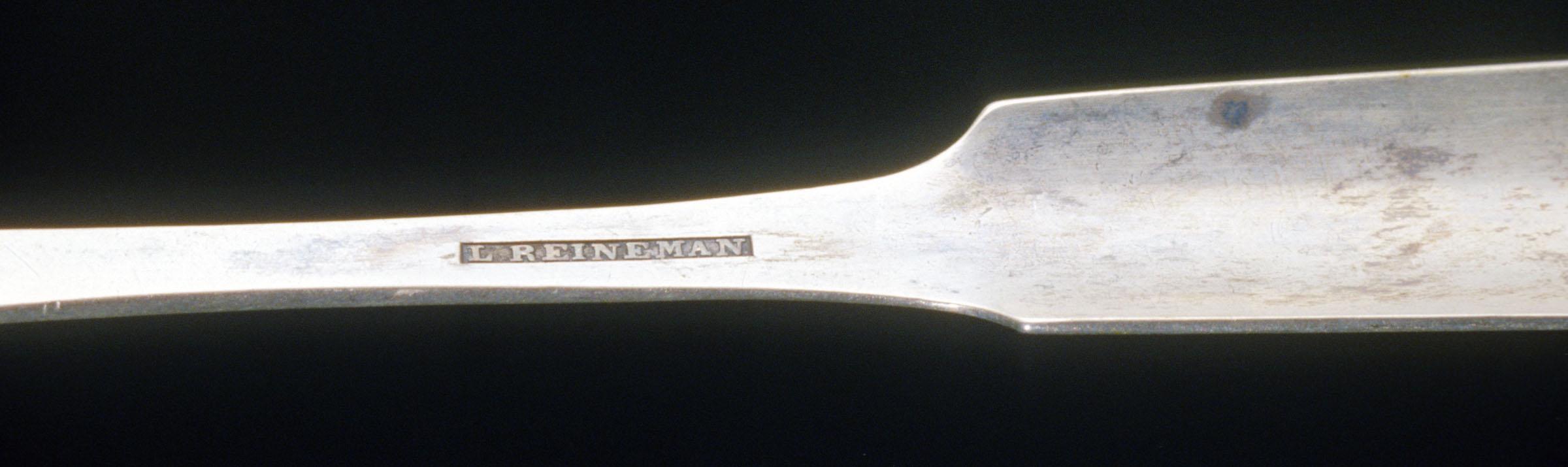 1979.0126 Sugar Tongs, detail 1