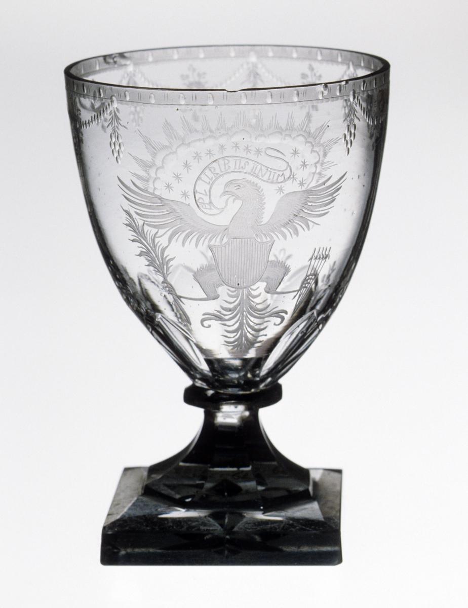 1979.0133 Colorless glass rummer