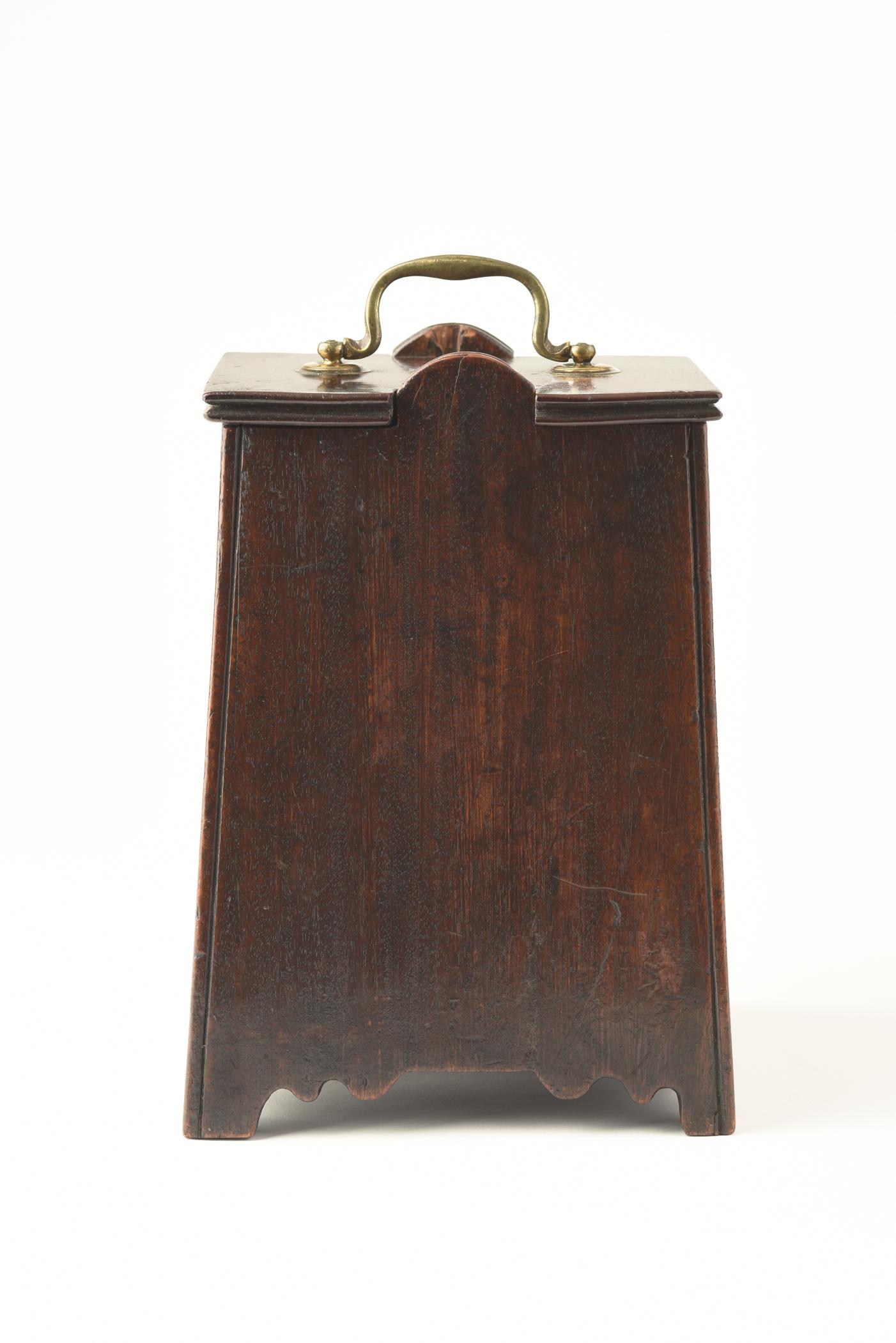 1979.0159 A Box, B Box lid, view 2