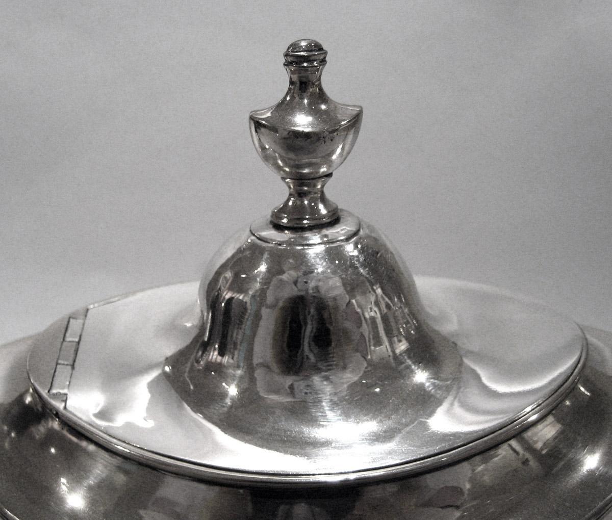 1979.0192 Silver Teapot finial