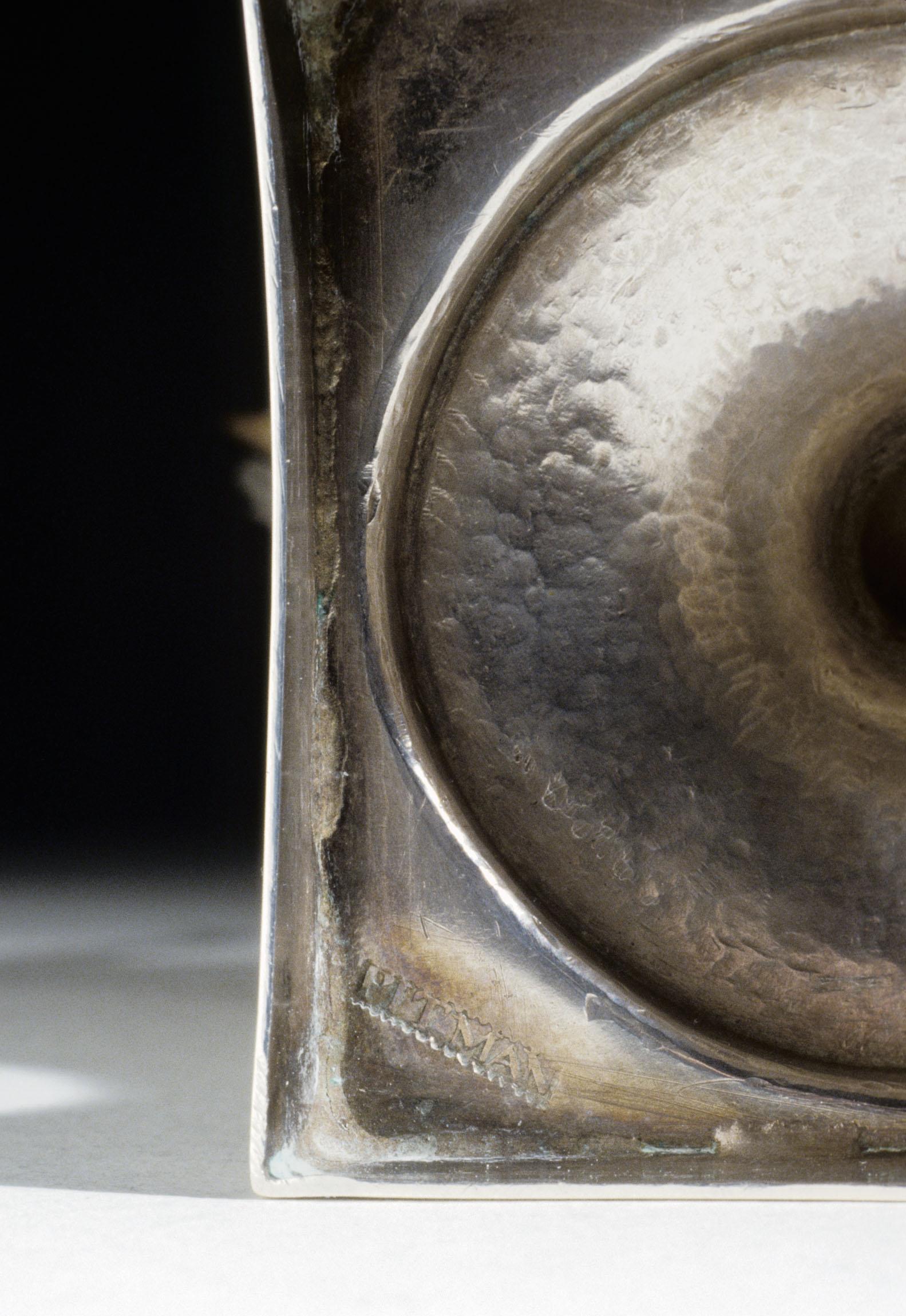 1979.0193 Cream Pot, detail 1
