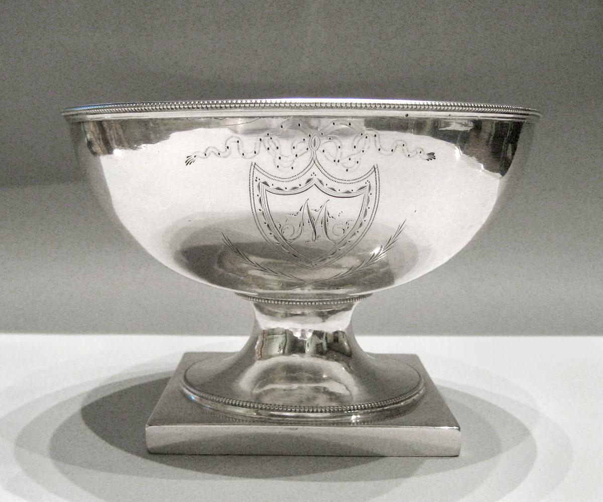 1979.0194 Slop bowl, view 1a