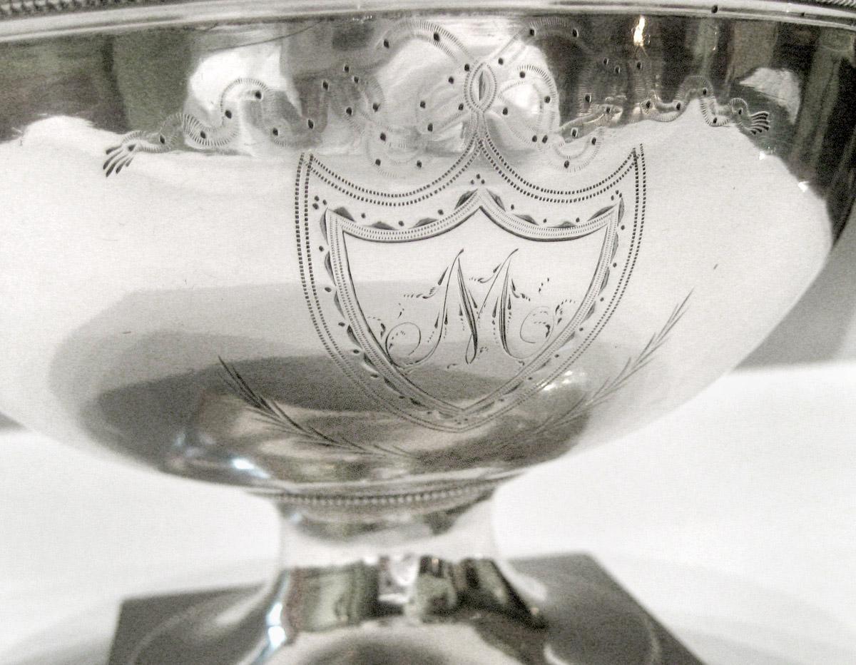 1979.0194 Slop bowl, engraving