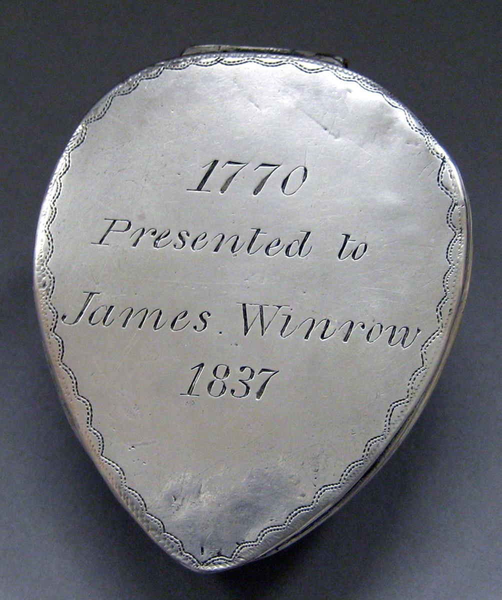 1979.0206 Cowrie Shell Box underside and engraving