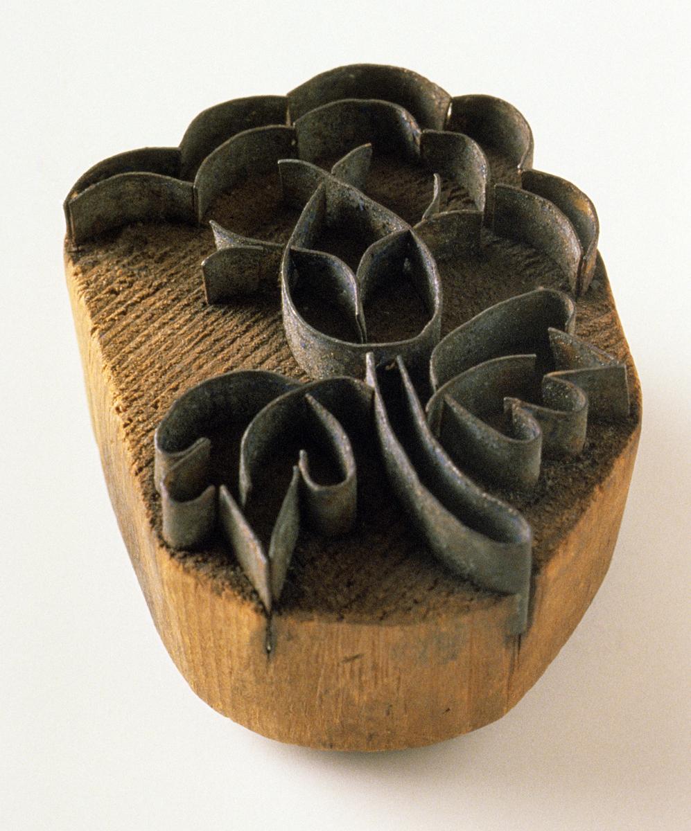 1979.0215 Embroidery Stamp