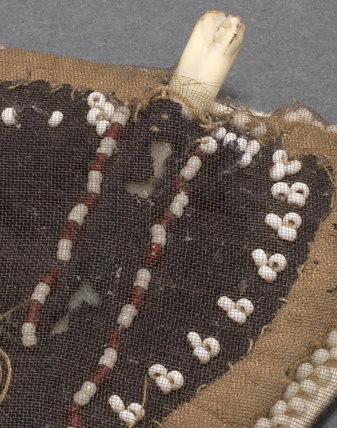 1979.0216 Knitting Sheath, Detail 3