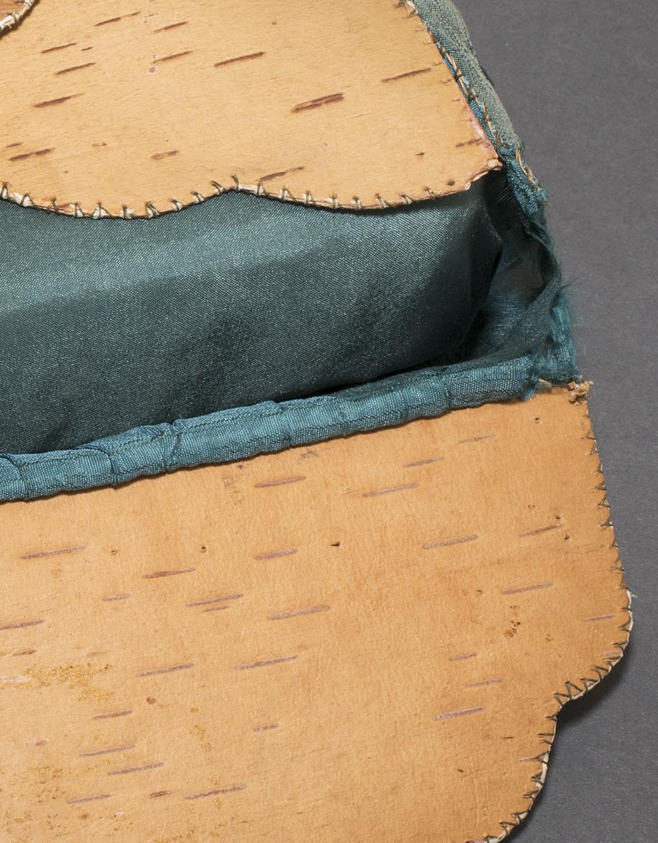 1979.0220 Case, View 2 Detail 2