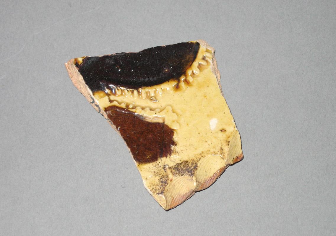 1979.0503.004 Ceramic fragment