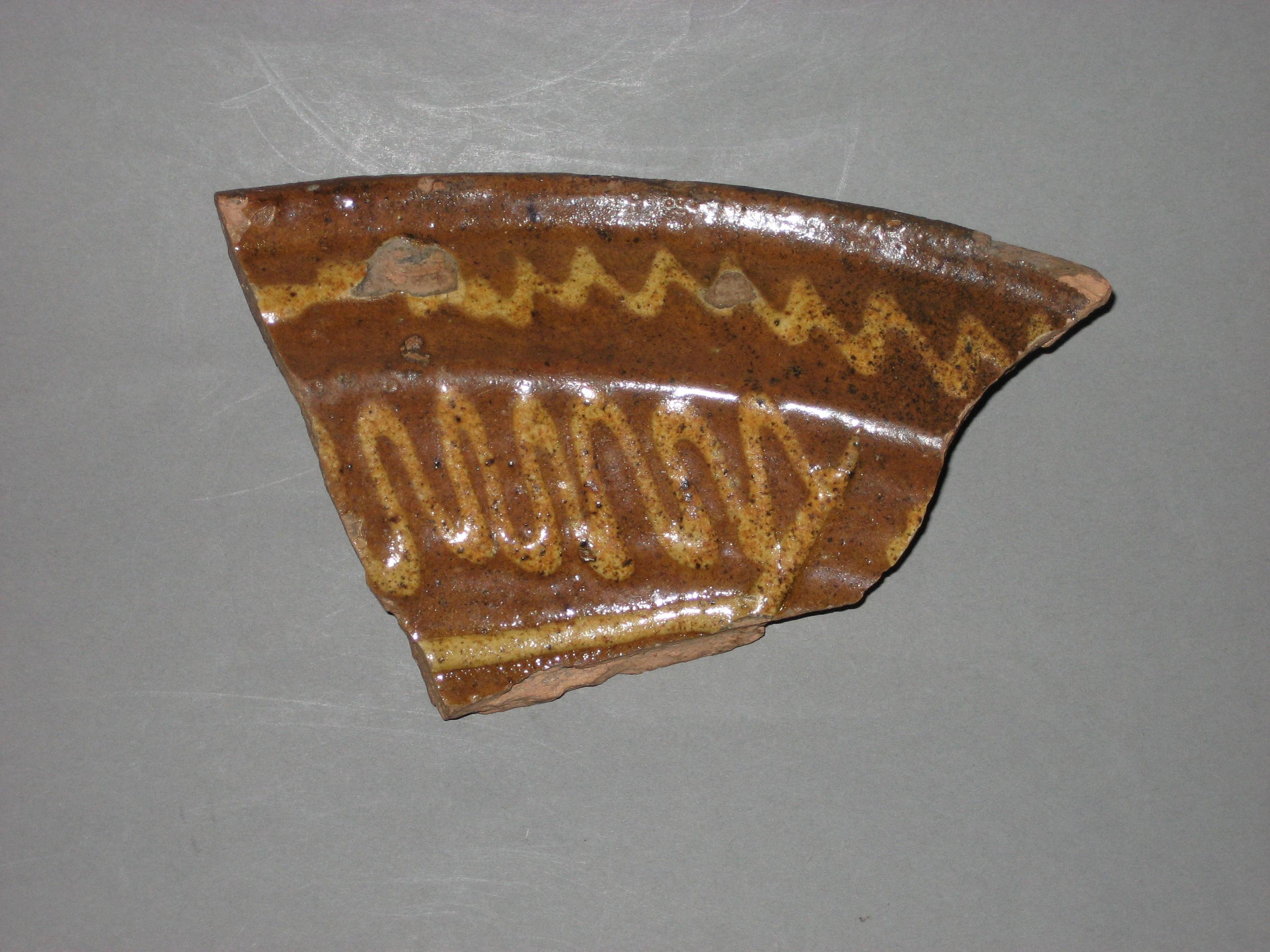 1979.0503.006 Ceramic fragment side1