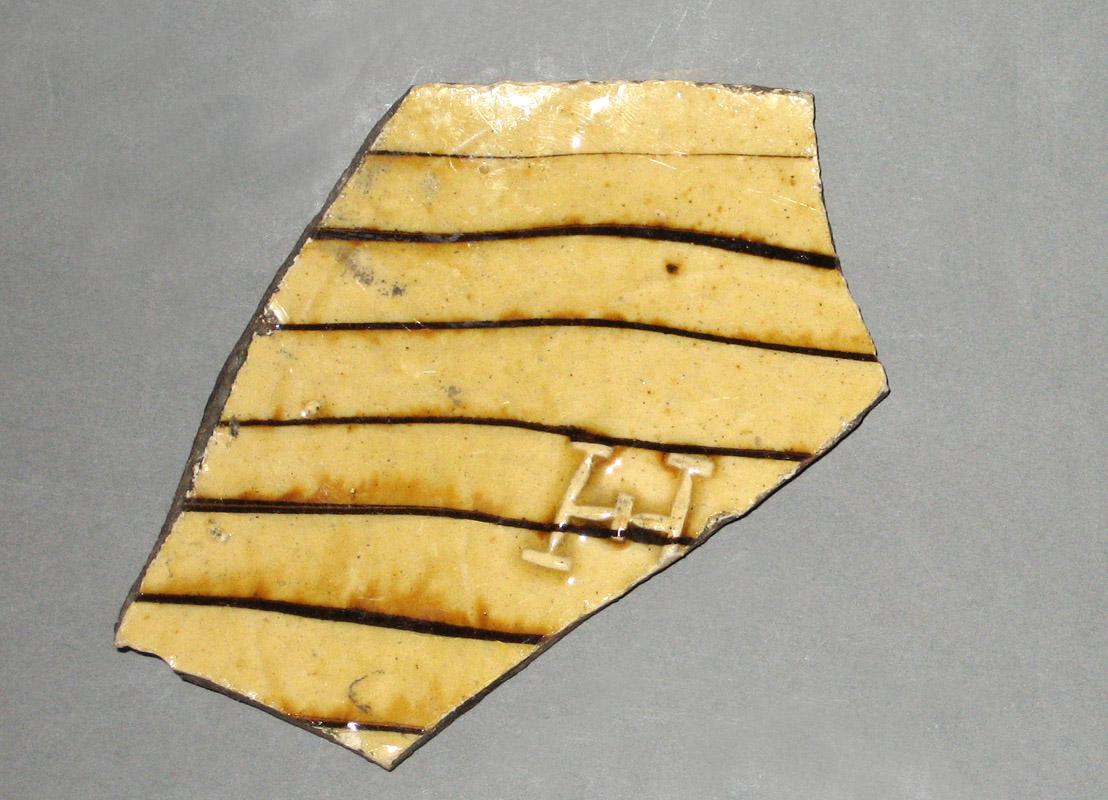 1979.0503.009 Ceramic fragment