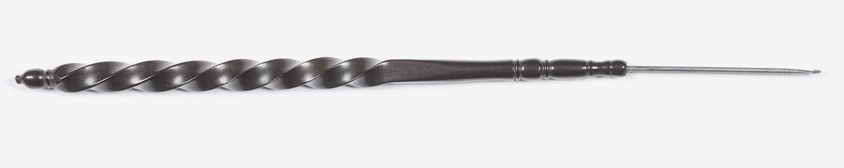 1980.0020 Tool (for needlework)