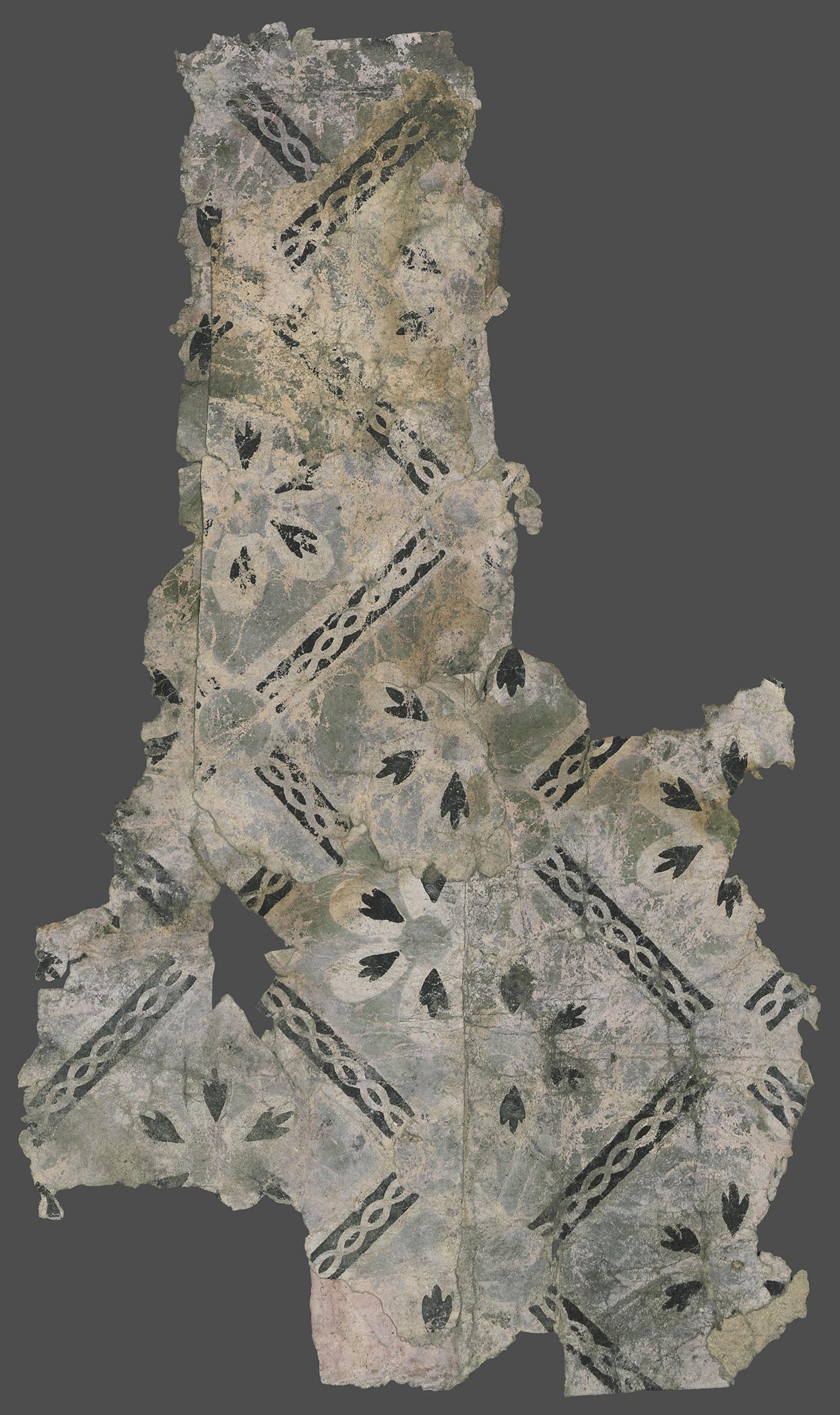 1980.0043 Wall covering, Fragment 3, piece 1