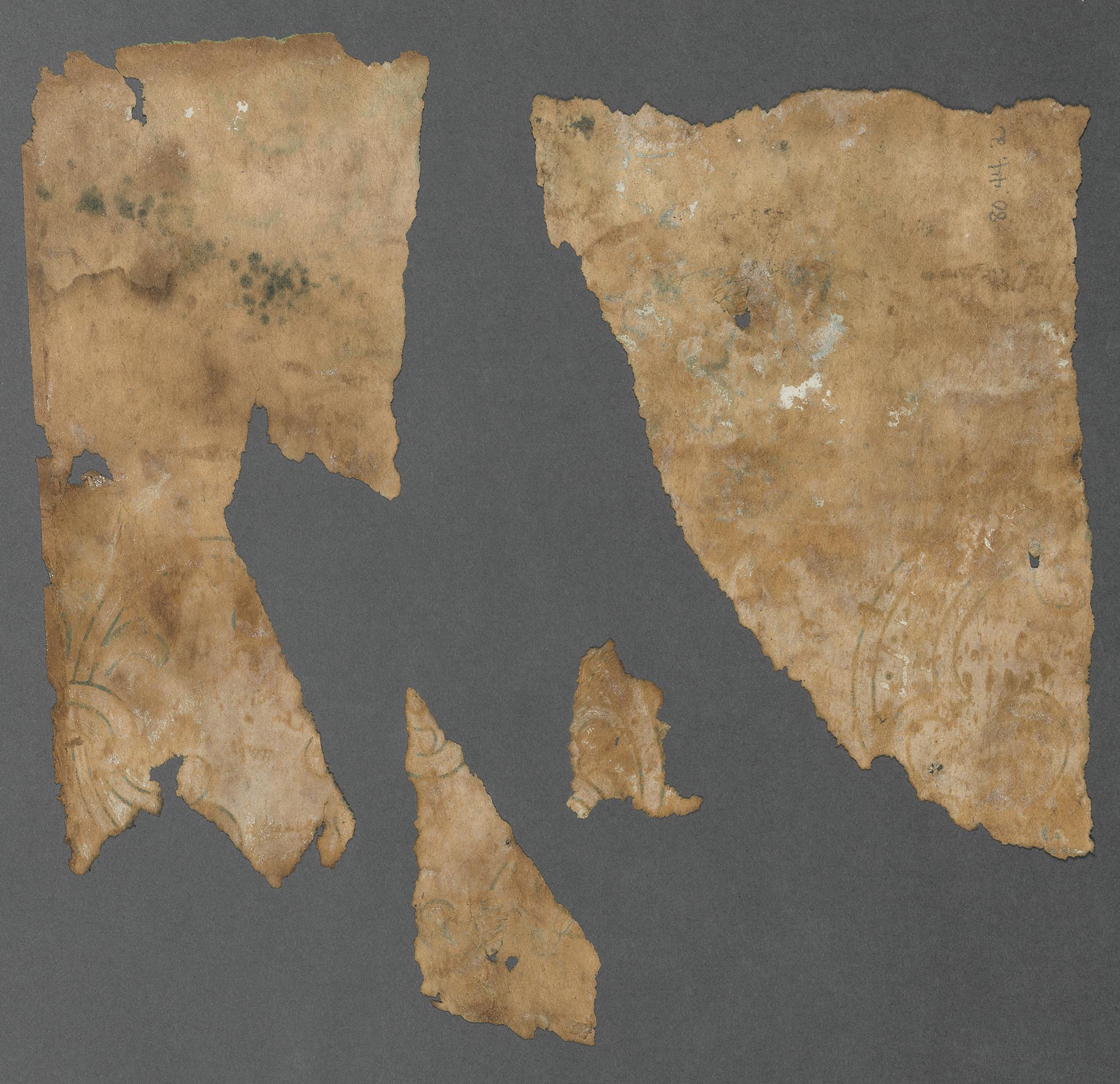 1980.0044.002 Wall covering, Fragments 1, 2, 3, 4, reverse