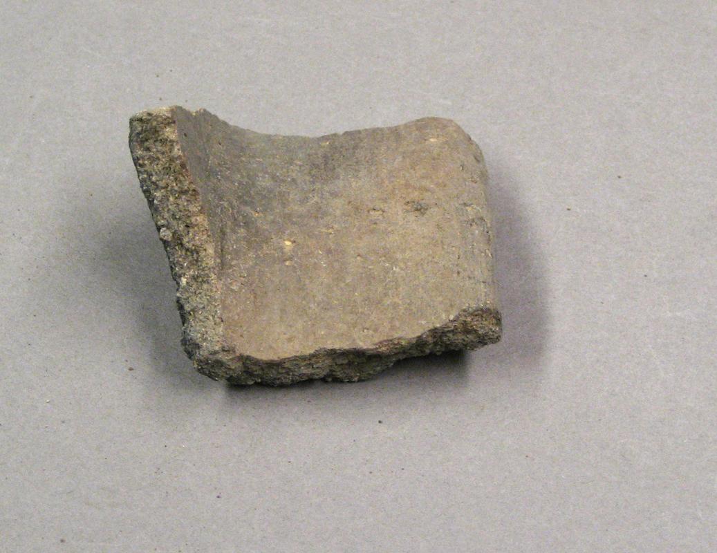 1980.0123.004 Ceramic fragment