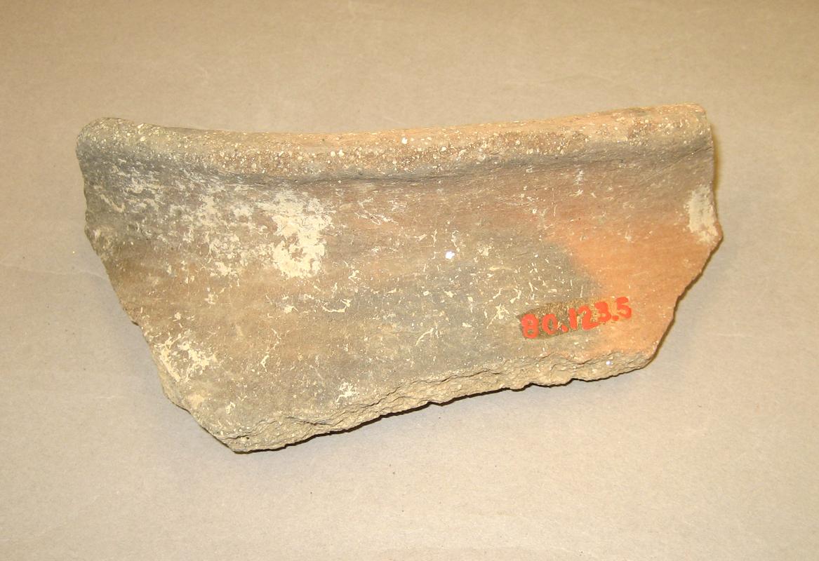 1980.0123.005 Ceramic fragment