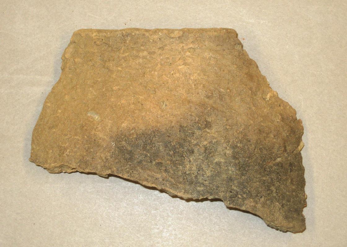 1980.0123.020 Ceramic fragment
