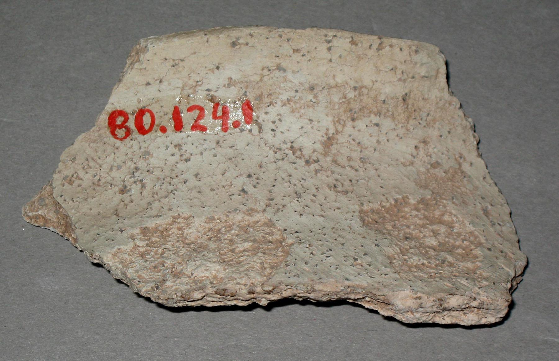 1980.0124.001 Earthenware fragment