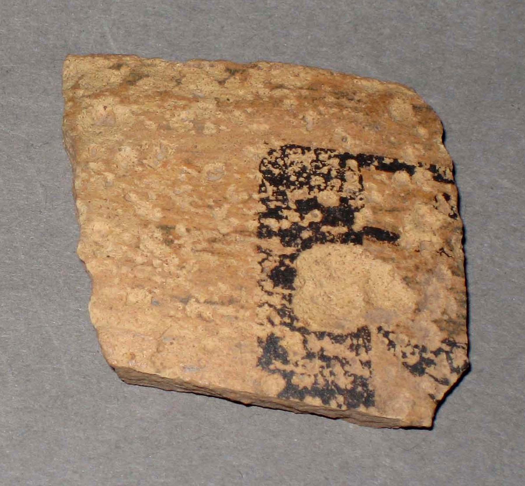 1980.0124.014 Earthenware fragment