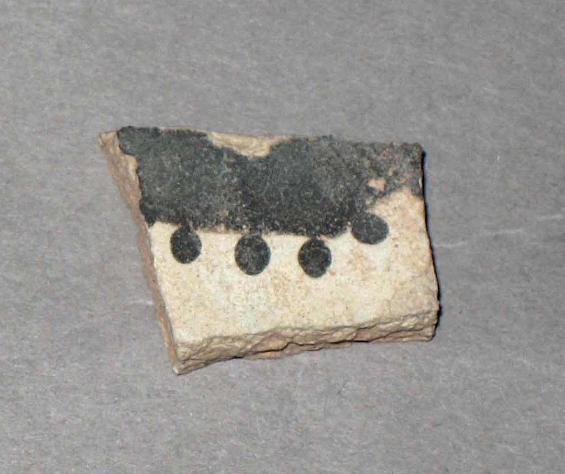 1980.0124.020 Earthenware fragment